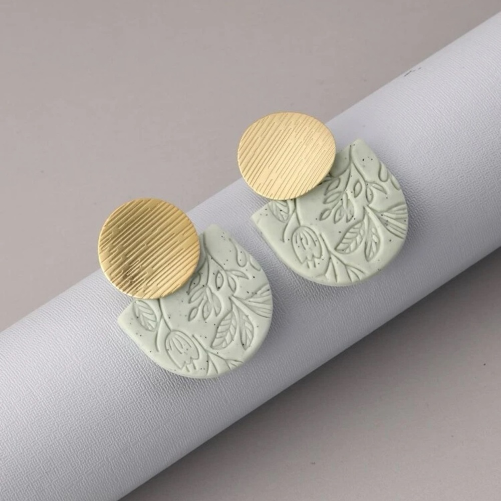 3/$20 Green and gold geometric detailed earrings